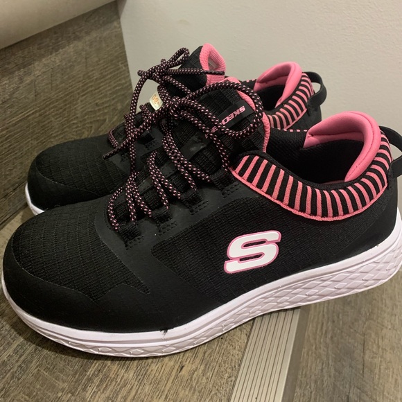 Skechers Safety Protective Shoes - Picture 1 of 5